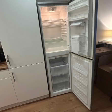 Photo of free Beko frost-free fridge freezer (Islington London N1) #4