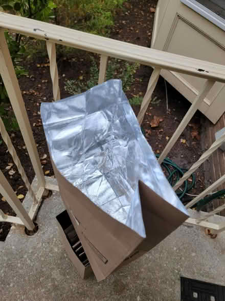 Photo of free Foil-Lined Paper Bags (Columbia Rd, bet. 108 + 175) #2