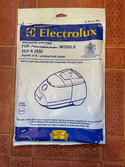 Photo of free 3 vacuum cleaner dust bags Electrolux (Abbeyhill EH7) #2