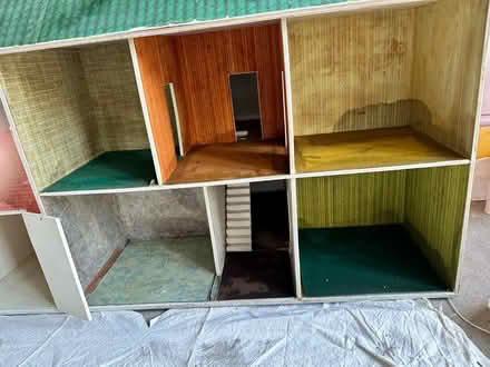 Photo of free Handmade dolls house (to renovate) (N12 North Finchley) #2