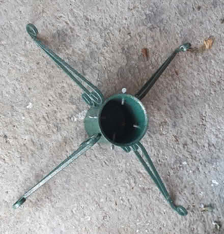 Photo of free Metal christmas tree stand (Thatcham RG19) #1
