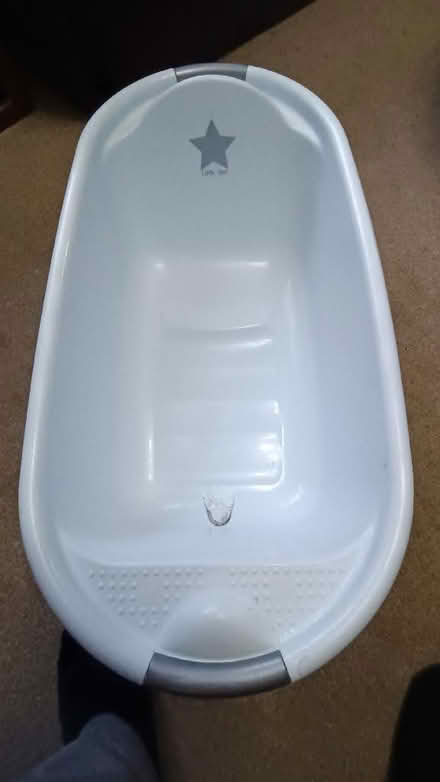 Photo of free Baby Bath (Totteridge HW HP13) #2