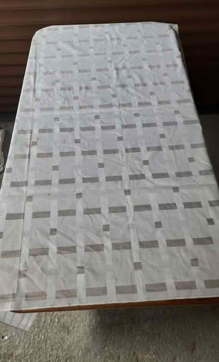 Photo of free Selection of tablecloths, napkins, table fabrics (Byfleet KT14) #3