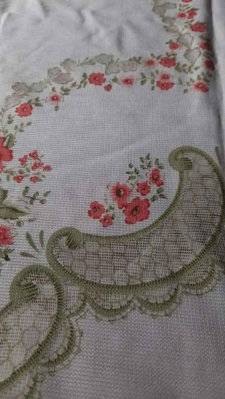 Photo of free Selection of tablecloths, napkins, table fabrics (Byfleet KT14) #1