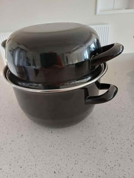 Photo of free Mussel pans (Kennington Ashford TN24) #1
