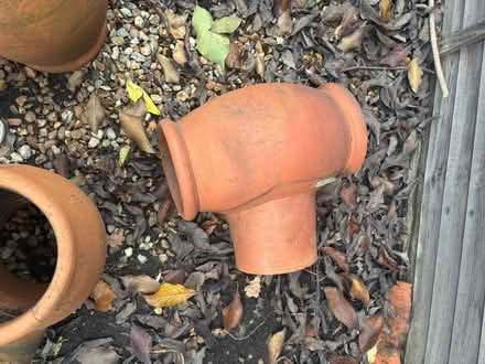 Photo of free Terracotta pots (Wokingham RG40) #2