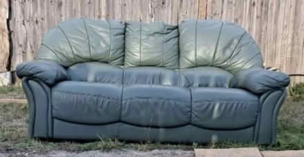 Photo of free Sofa (Hanworth TW13) #1