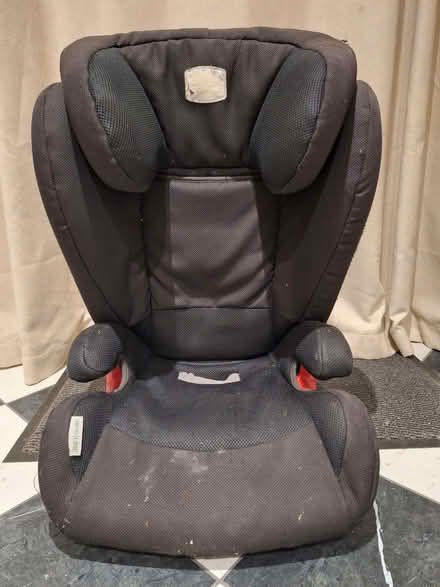 Photo of free Car seats (Shinfield RG2) #1