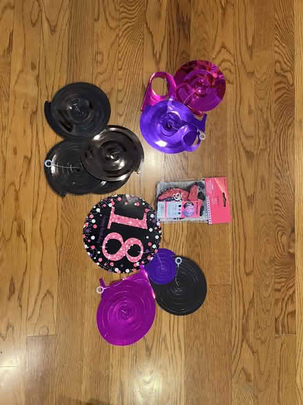 Photo of free Girls 18 decor (Lucky on Grant Rd in Los Altos) #1