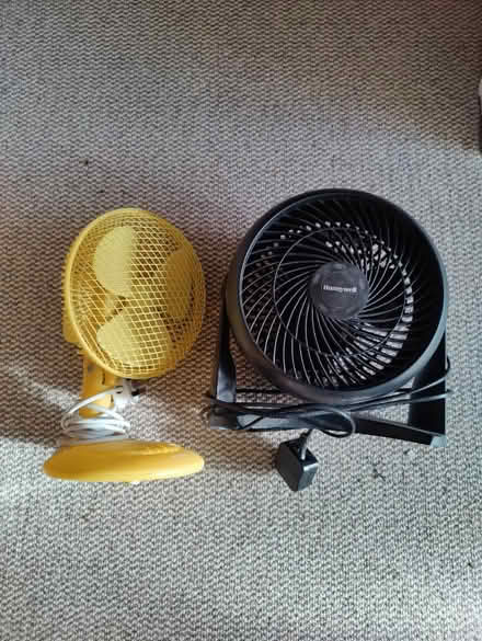 Photo of free Two small electric fans. (Marlow SL7) #1