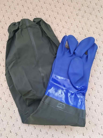 Photo of free Heavy-duty elbow-length rubber gloves (Milber TQ12) #1