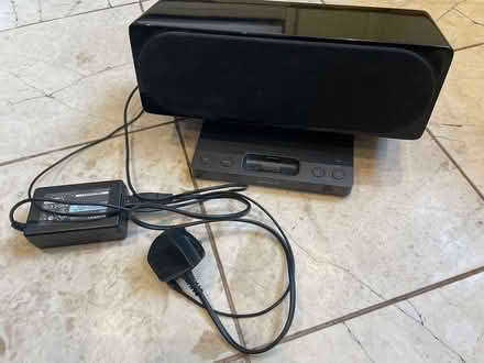 Photo of free Sony SRS-GU10iP Dock Speaker (Hither Green) #1