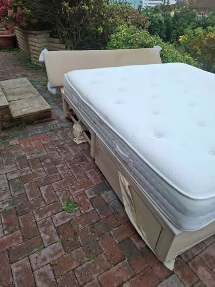 Photo of free King size bed (Saltdean BN2) #4