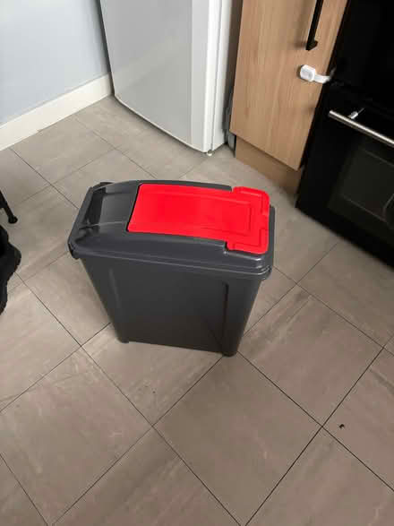 Photo of free Recycling bin (Thringstone LE67) #1
