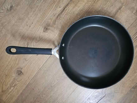 Photo of free Jamie Oliver crying pan (Enfield N21) #1