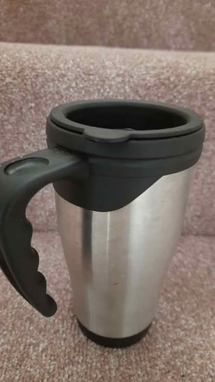 Photo of free Stainless steel vacuum mug new (Byfleet KT14) #2