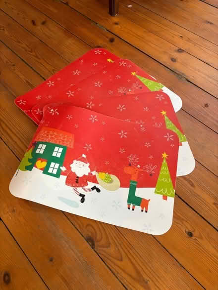Photo of free Christmas placemats (Dean EH4) #1