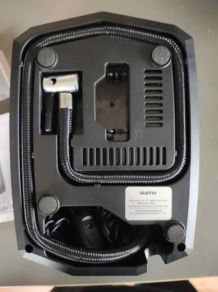 Photo of free 12v tyre inflator (Sarisbury Green SO31) #2