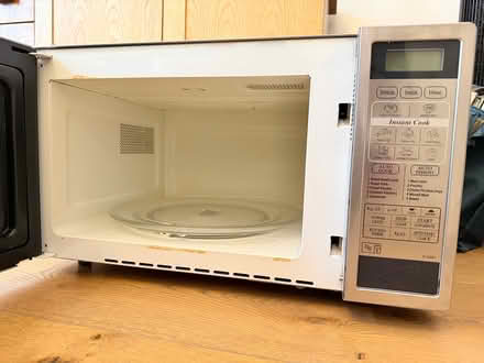 Photo of free Microwave Oven - Sharp 900W (South Kensington SW7) #3