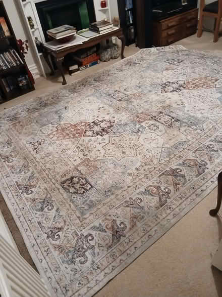 Photo of free Virtually new rug (Southbourne BH6) #1