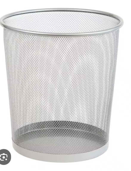 Photo of Bin (Thamesmead DA18) #1