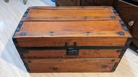 Photo of free Small Wooden Chest (Leimert Park) #1