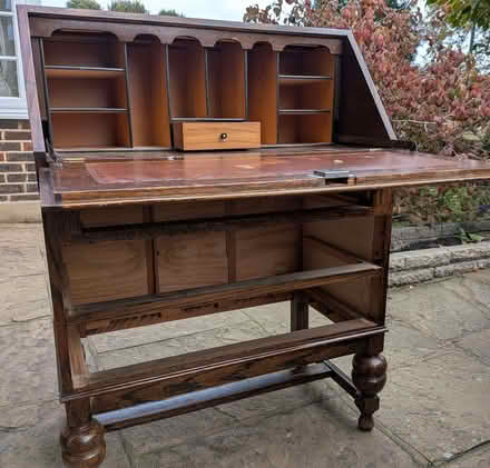 Photo of free Old style bureau (Purley SM6) #3