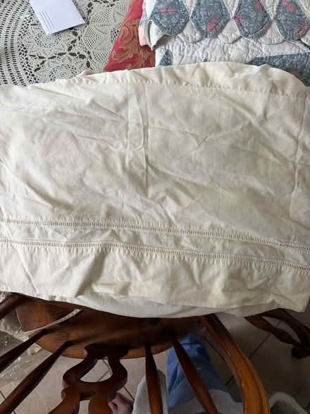 Photo of free Twin and queen size bedding (Totowa NJ near Pal Park.) #3