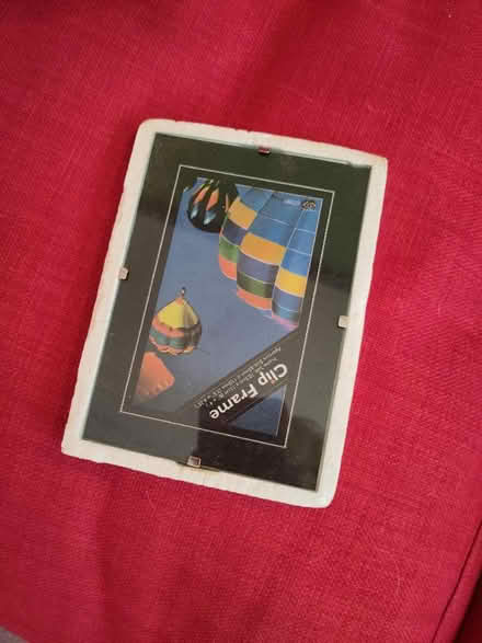 Photo of free Small clip photo frame (Dursley GL11) #1
