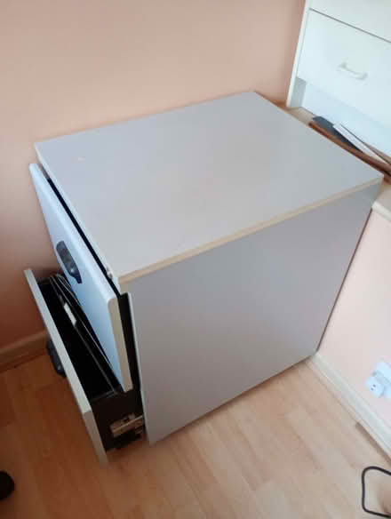 Photo of free 2 drawer filing cabinet (Low Leighton SK22) #1