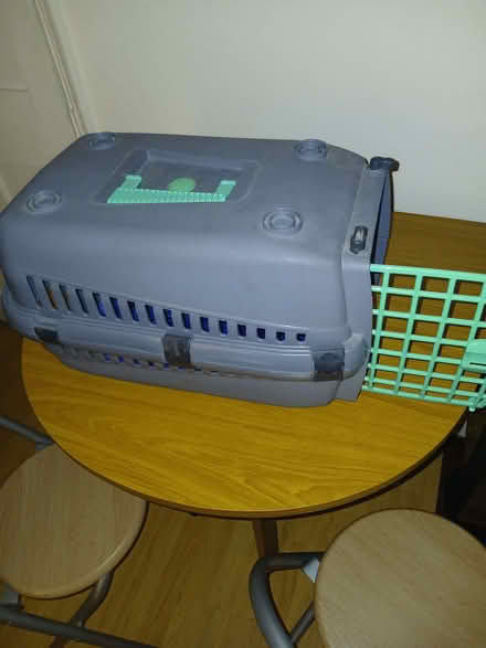 Photo of free Pet carrier (Highbury Vale NG6) #1