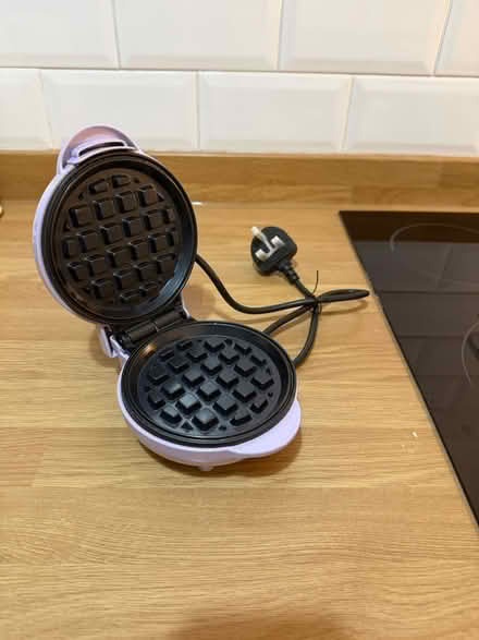 Photo of free Small waffle maker (EH7 Leith) #1