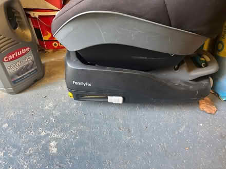 Photo of free Isofix car seat (Hale End E4) #2