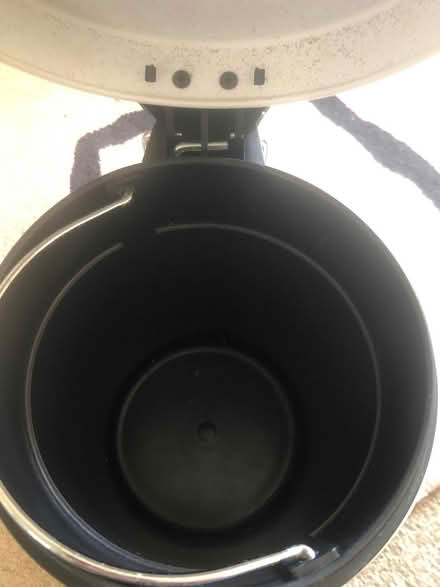 Photo of free Very small pedal bin (HG2) #4