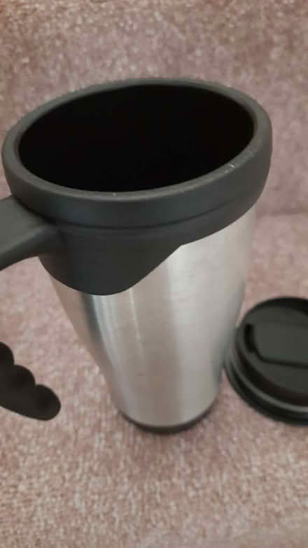 Photo of free Stainless steel vacuum mug new (Byfleet KT14) #1