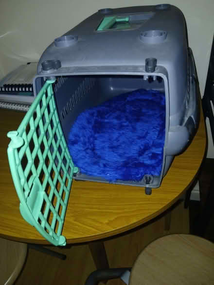 Photo of free Pet carrier (Highbury Vale NG6) #2