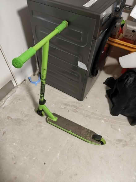 Photo of free Green scooter for kids (Muirhouse EH4) #1