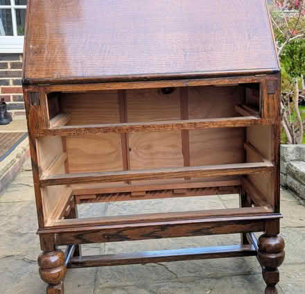 Photo of free Old style bureau (Purley SM6) #2