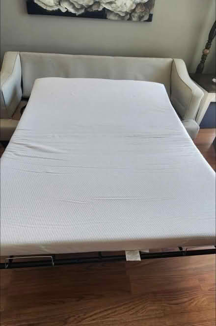 Photo of free Sleeper sofa and matching loveseat (Near Tuskawilla Rd.) #3