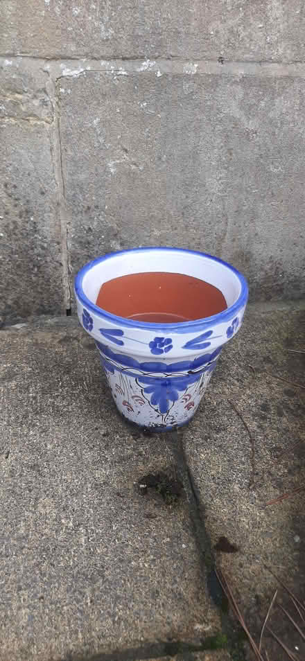 Photo of free Plant pot (Kingsway BA2) #3