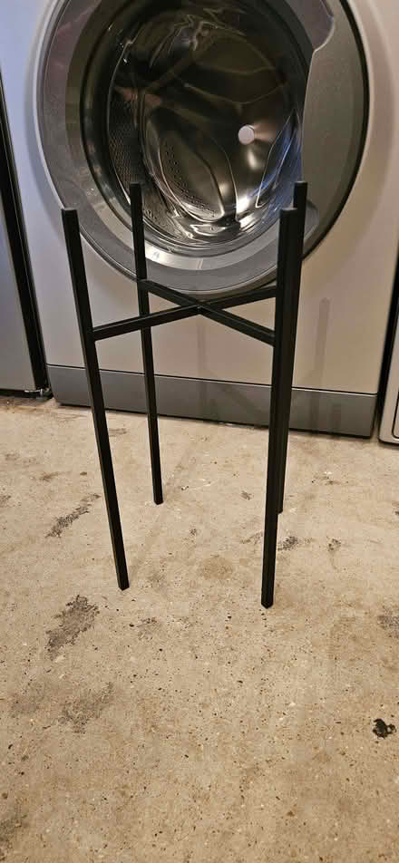 Photo of free Pot plant stand (South Benfleet SS7) #1