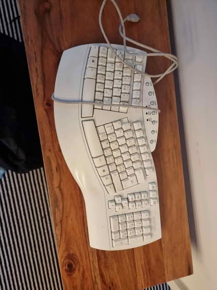 Photo of free Computer keyboard (TW7 4FD) #1