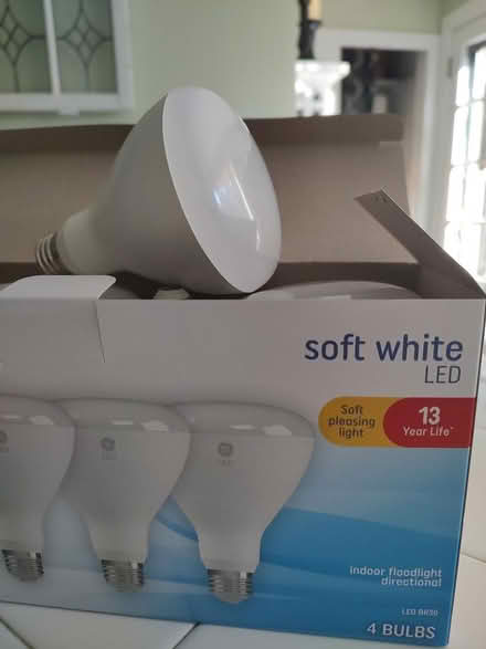 Photo of free 5 floodlight style bulbs LED (Odenton) #2