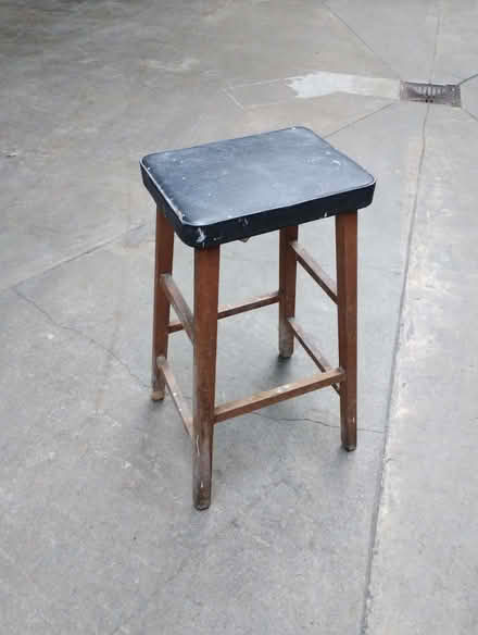 Photo of free Stool, wooden (Polwarth EH11) #2