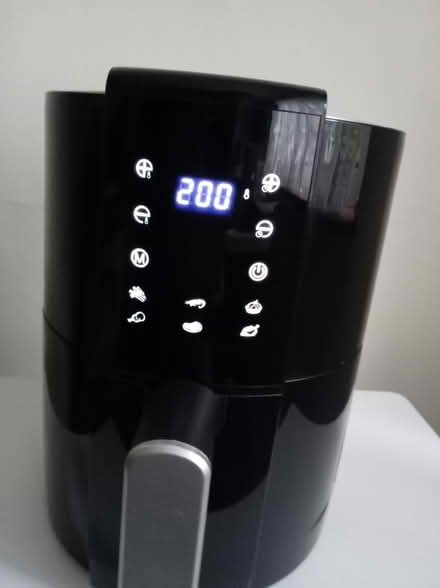 Photo of free LOGIK - Air Fryer (Wolverhampton (WV10)) #4