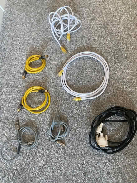Photo of free Cables (Basingstoke) #1