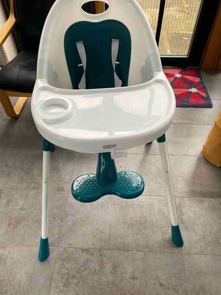 Photo of free High chair (Newburgh WN8) #2