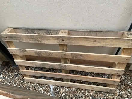 Photo of free 2 pallets (Marshalswick AL1) #2