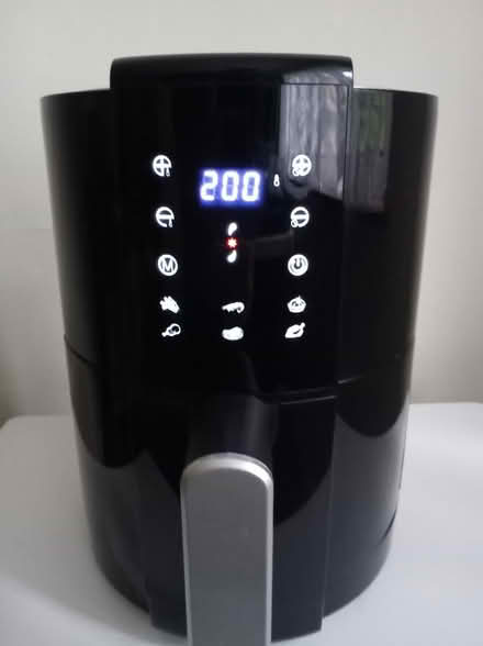 Photo of free LOGIK - Air Fryer (Wolverhampton (WV10)) #3