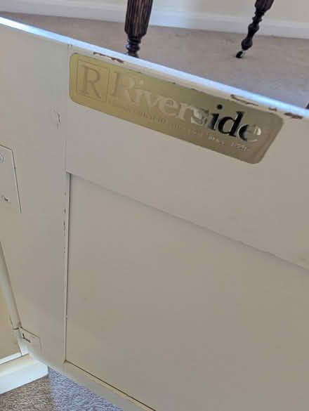 Photo of free Wooden cabinet (OX11 0TZ) #2
